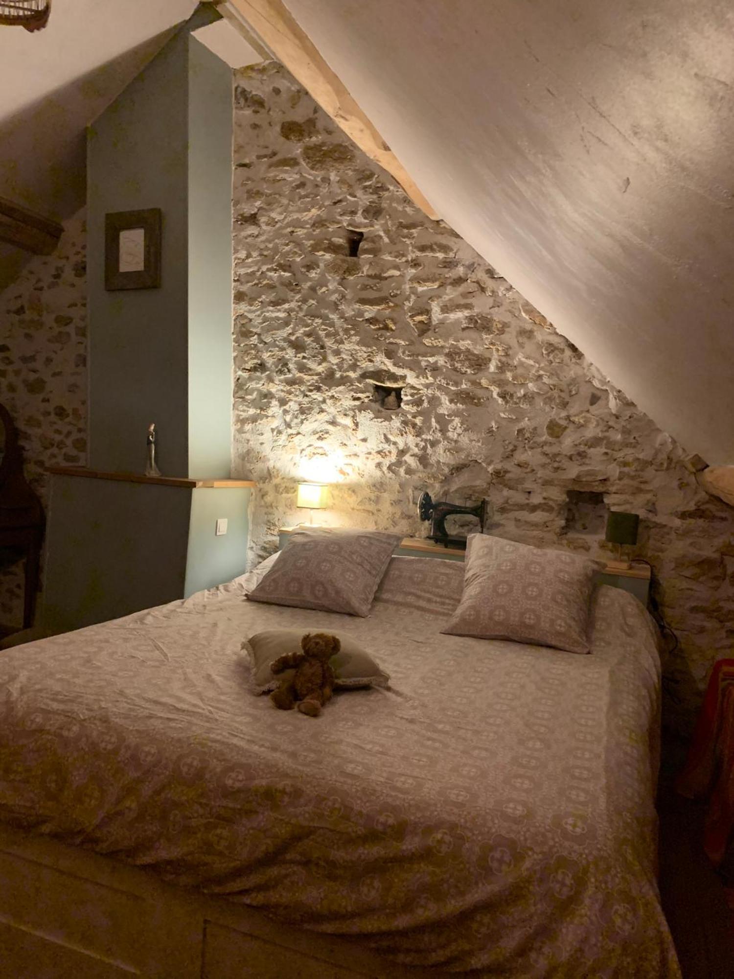 Au Joyeux Lureau Bed and Breakfast Touquin Εξωτερικό φωτογραφία